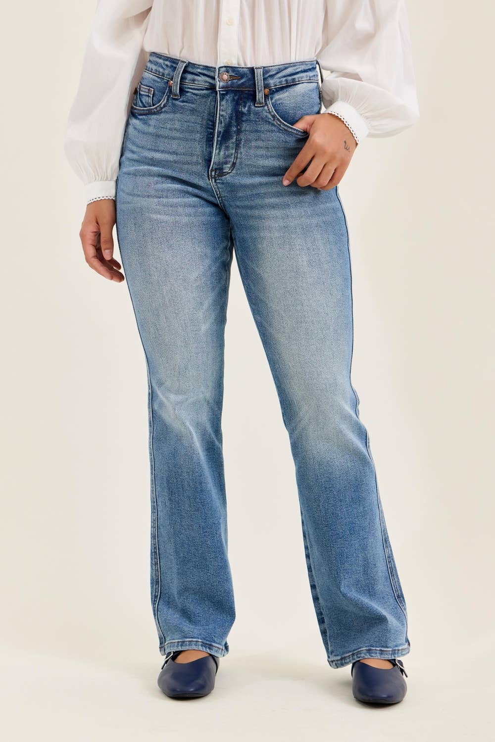 HW T.C. DAISY Bootcut MD Instant Classic Indigo Multi Inseam