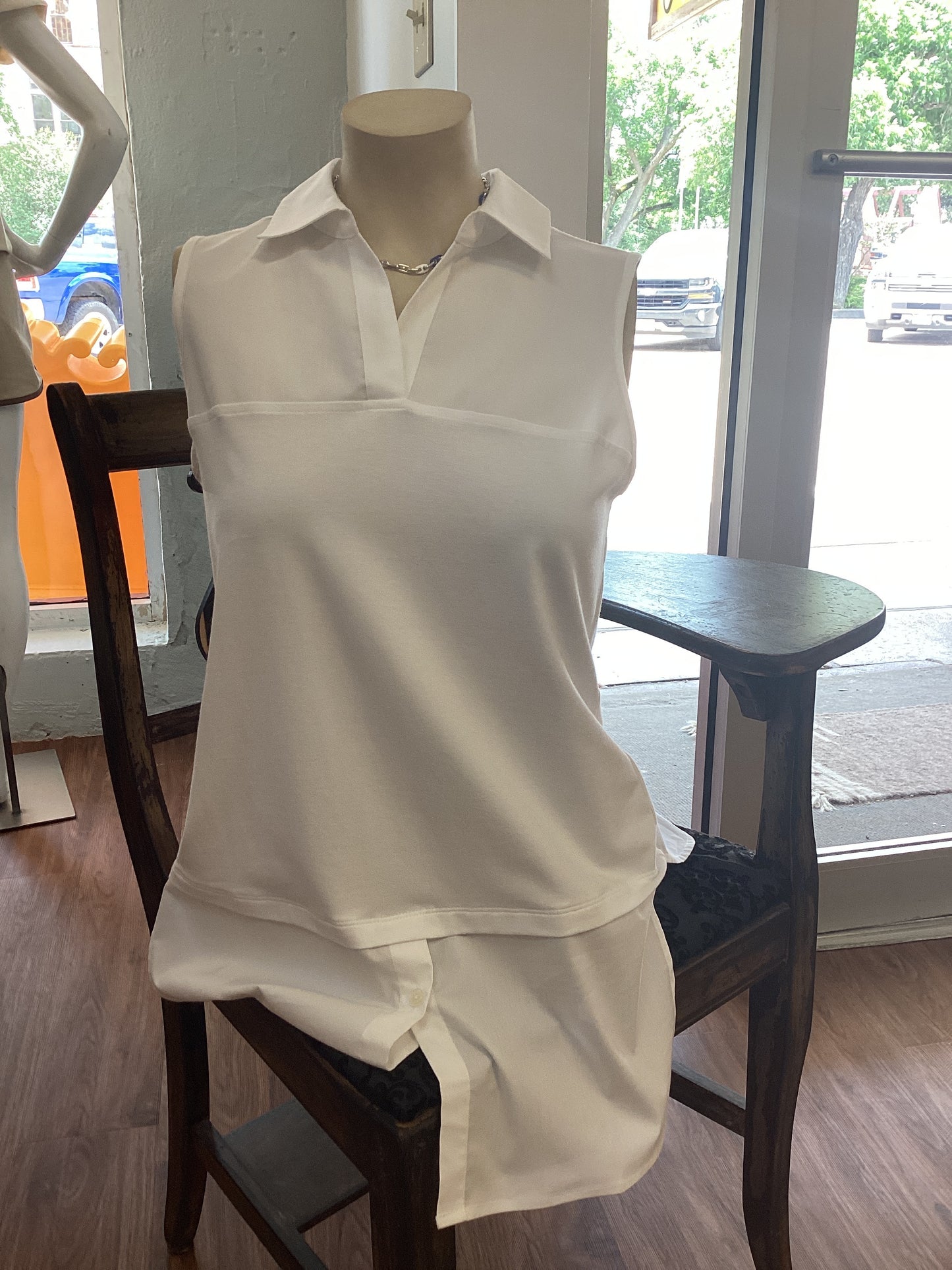 Lea Sleeveless Polo Collar Tunic