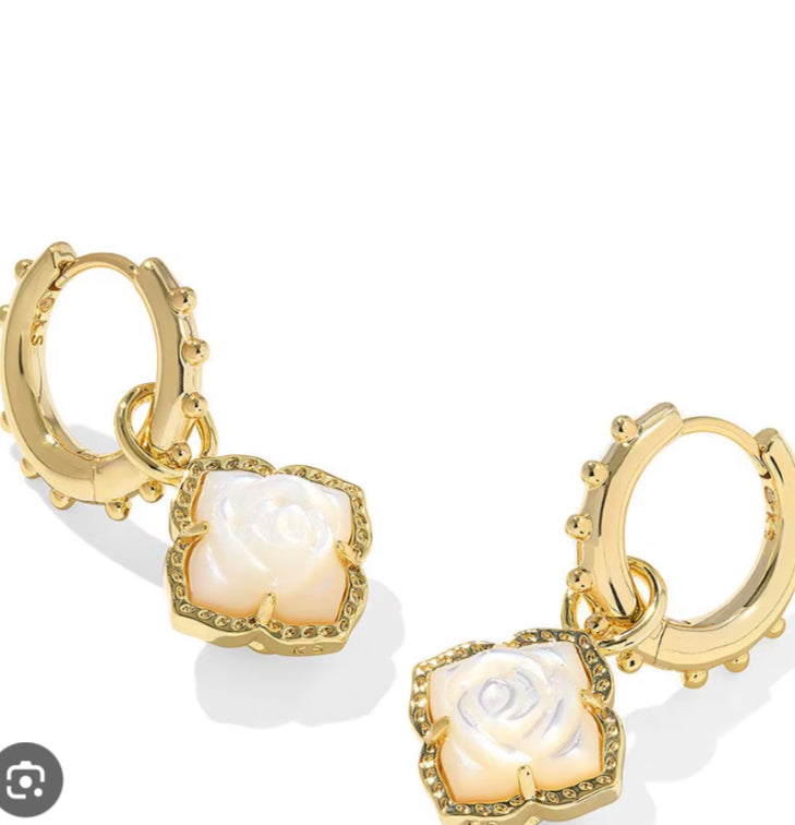 Mallory Huggie Earing